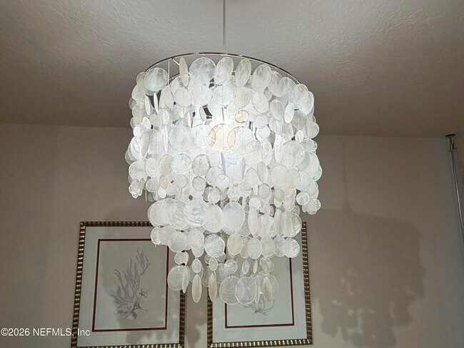 Building Photo - 11 Arbor Club Dr