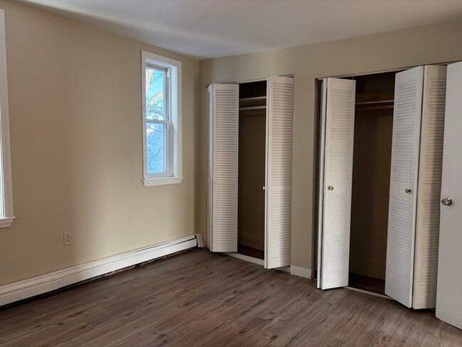 Building Photo - 36 Cork St