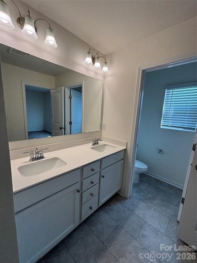 Building Photo - 5211 Maynard Hl Dr