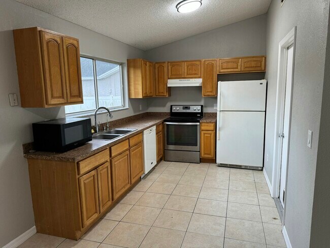 Building Photo - 119 Watoga Ave SW