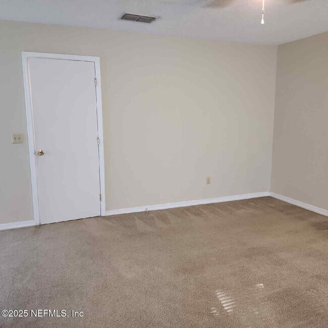 Building Photo - 2210 Captain Kidd Dr