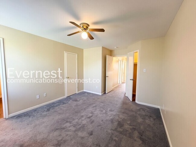 Building Photo - Modern Town Home with Fenced Backyard and Attached Garage
