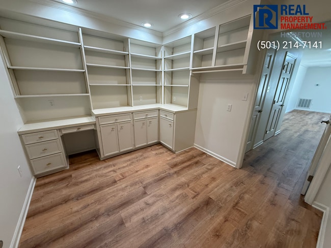 Building Photo - 130 Valley Club Cir