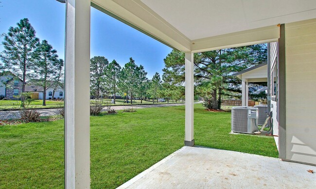 Building Photo - Near Lake Conroe 3 Bedroom 2.5 Bathroom