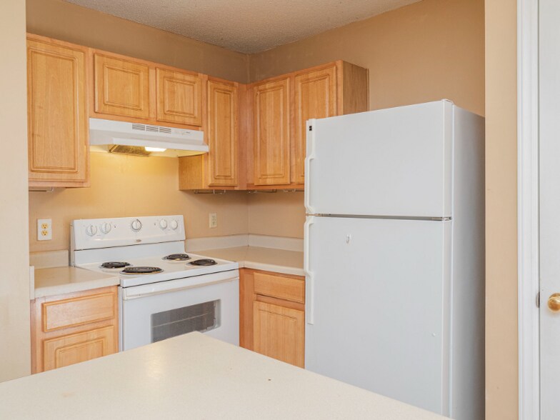 Building Photo - 4712 Silverdene St