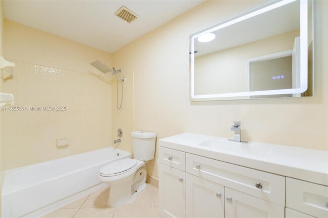 Building Photo - 2532 NW 87th Dr