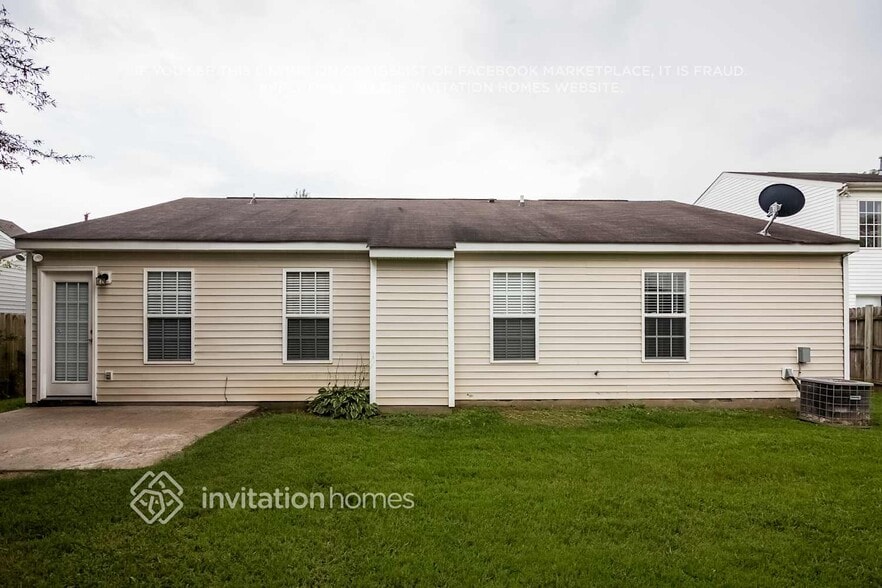Building Photo - 5733 Shining Oak Ln
