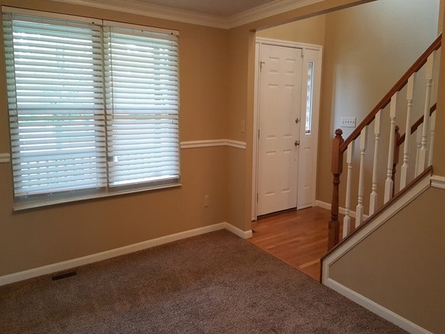 Building Photo - 6528 Lakewood Dr