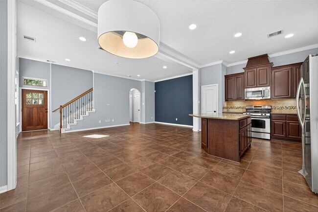 Building Photo - 137 Cheswood Manor Drive