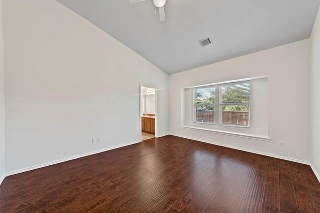 Building Photo - 7509 Burton Ln