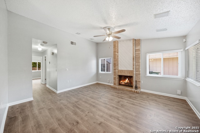 Building Photo - 8032 Laurel Bend