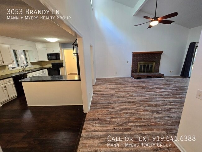 Building Photo - 3053 Brandy Ln