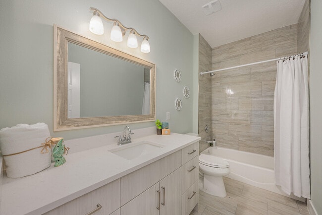 Building Photo - 900 Paddleboard Ct