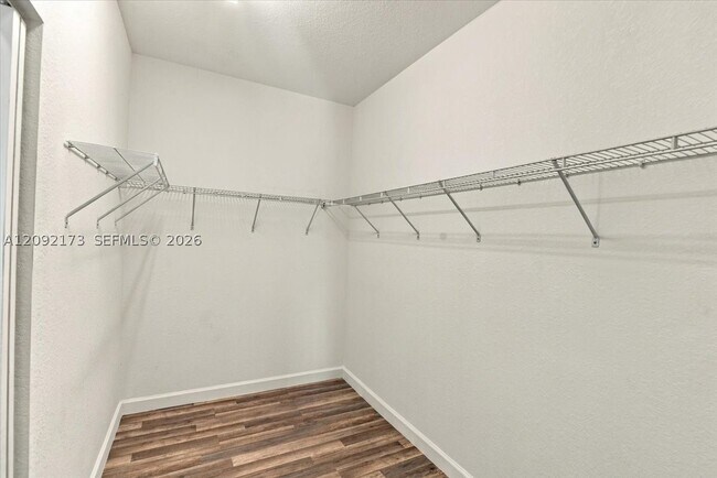Building Photo - 336 NE 210th Way