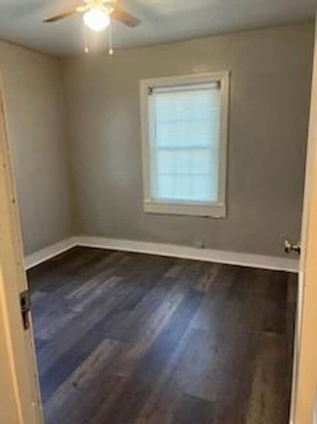 Building Photo - Henrico East