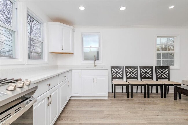 Building Photo - 138 D View Ave