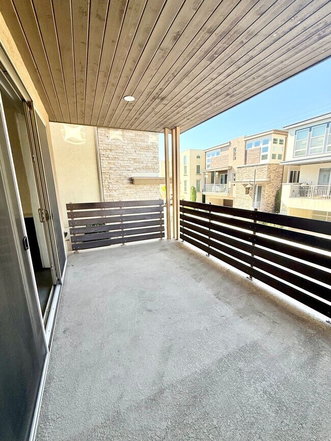 Building Photo - Amazing New Home at Civita