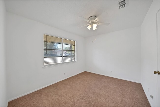 Building Photo - 6516 Perdido Dr