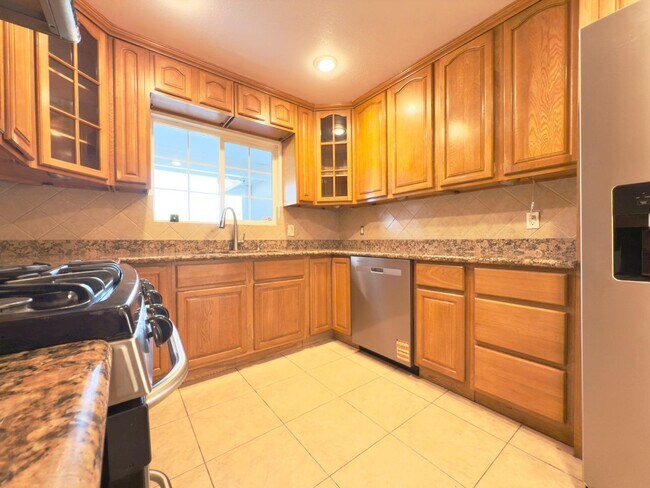 Building Photo - 1397 Adrian Way