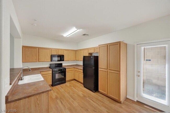 Building Photo - 7653 Crystal Village Ln