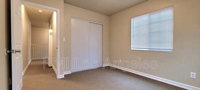 Building Photo - 10314 San Pedro St