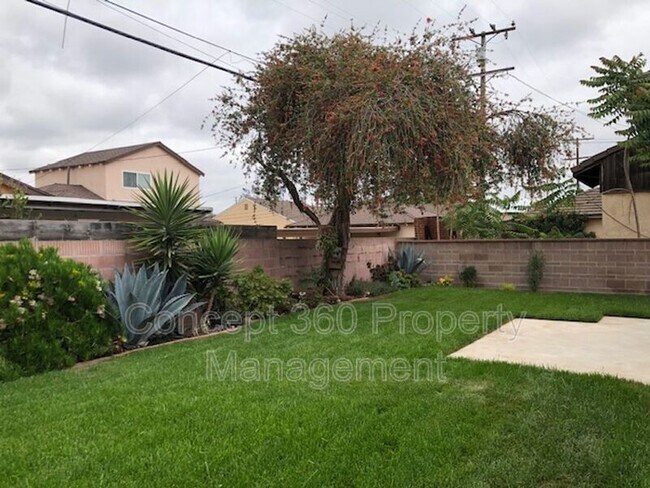 Building Photo - 3153 W 155th St