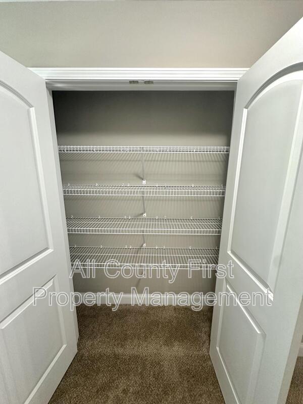 Building Photo - 553 Sprayberry Dr