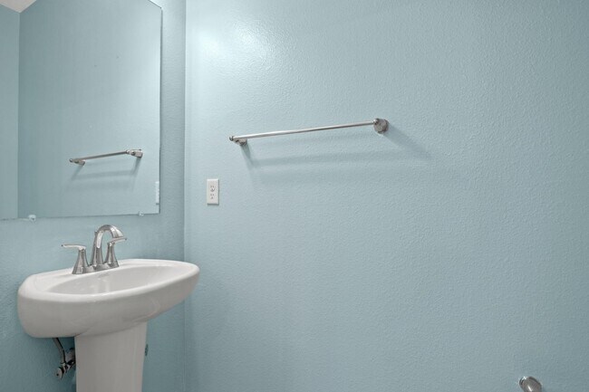 Building Photo - 3252 Brookasher Dr