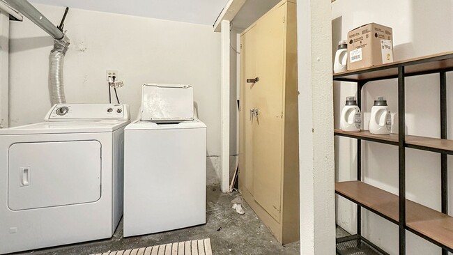 Building Photo - Private Gated Studio with Shared Backyard ...