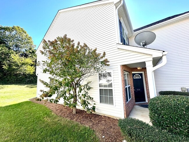 Building Photo - 3414 Summerfield Ridge Ln