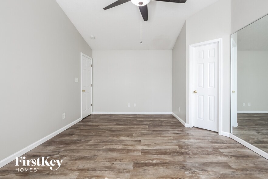 Building Photo - 1456 Monitor Way