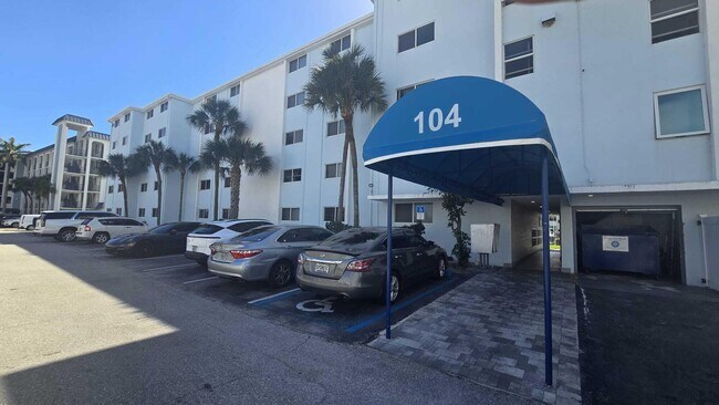 Building Photo - 104 Paradise Harbour Blvd
