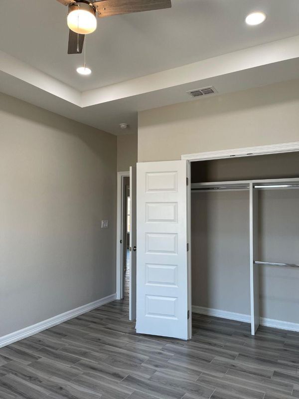 Building Photo - 424 3 1/2 Street