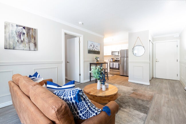 Building Photo - Mt. Aire