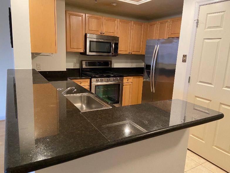 Building Photo - 2726 Gallows Rd