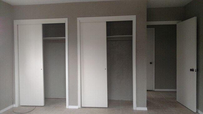 Building Photo - 820 Lamar St