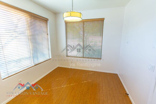 Building Photo - 8039 W Alex Ave