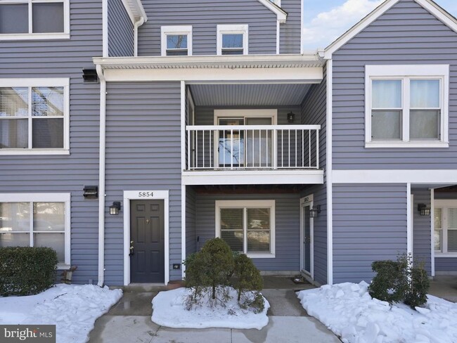 Building Photo - 5854 Orchard Hill Ct