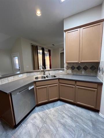 Building Photo - 2728 Stallion Dr