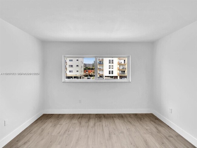 Building Photo - 3626 NE 168th St