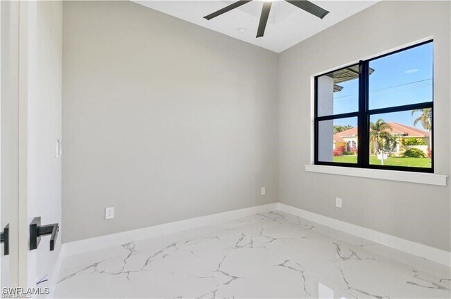 Building Photo - 1561 NW 26th Pl