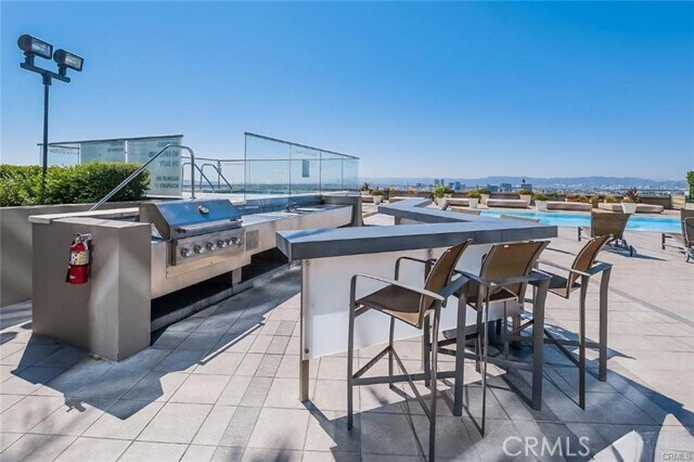 Building Photo - 1100 Wilshire Blvd