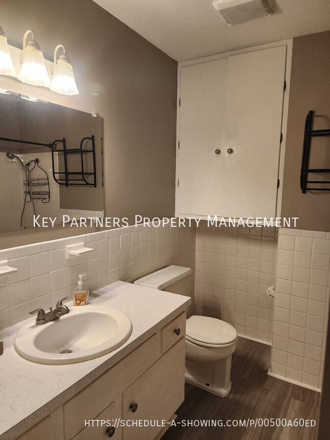 Building Photo - 10710 W 91st Terrace