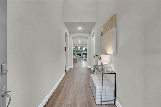 Building Photo - 1549 Sonnet Dr