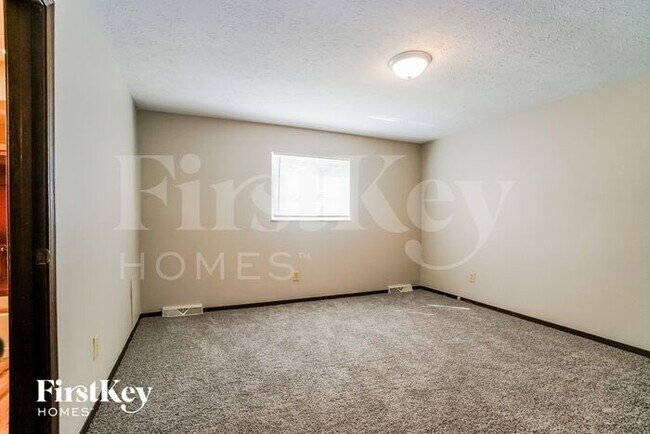 Building Photo - 627 Presidential Way