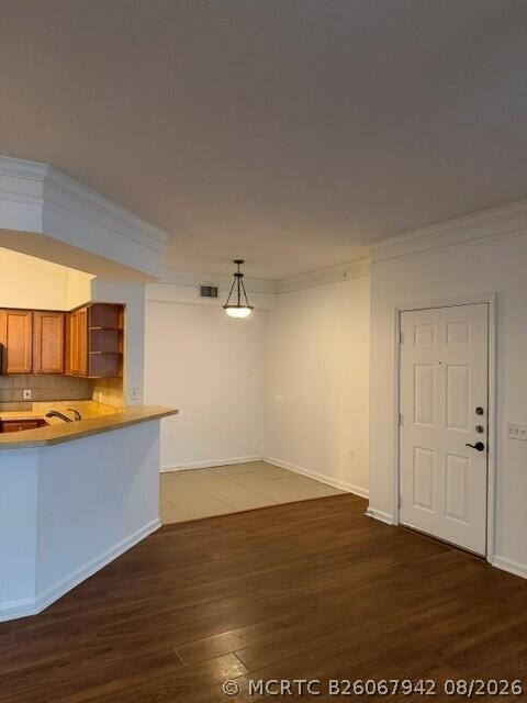 Building Photo - 9825 Baywinds Blvd