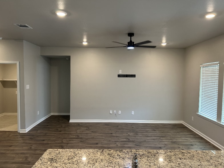 Building Photo - 246 Cane Run Ct