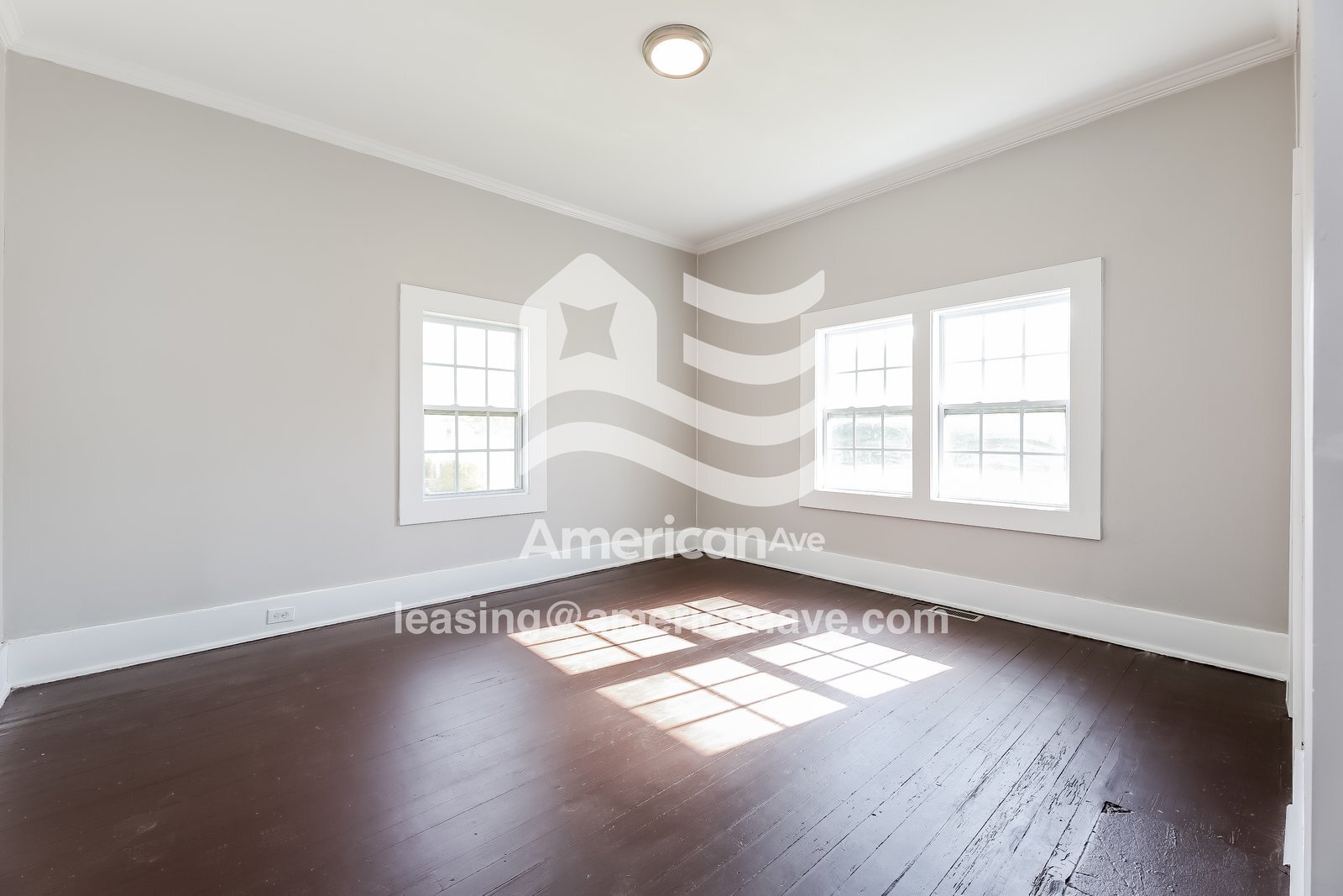 Building Photo - 128 Riley St