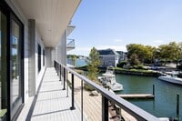 Building Photo - 123 Sterling Ave