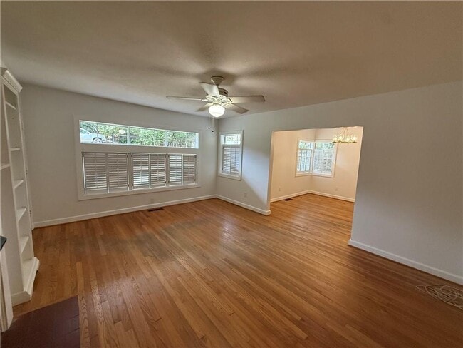 Building Photo - 126 Batre Ln